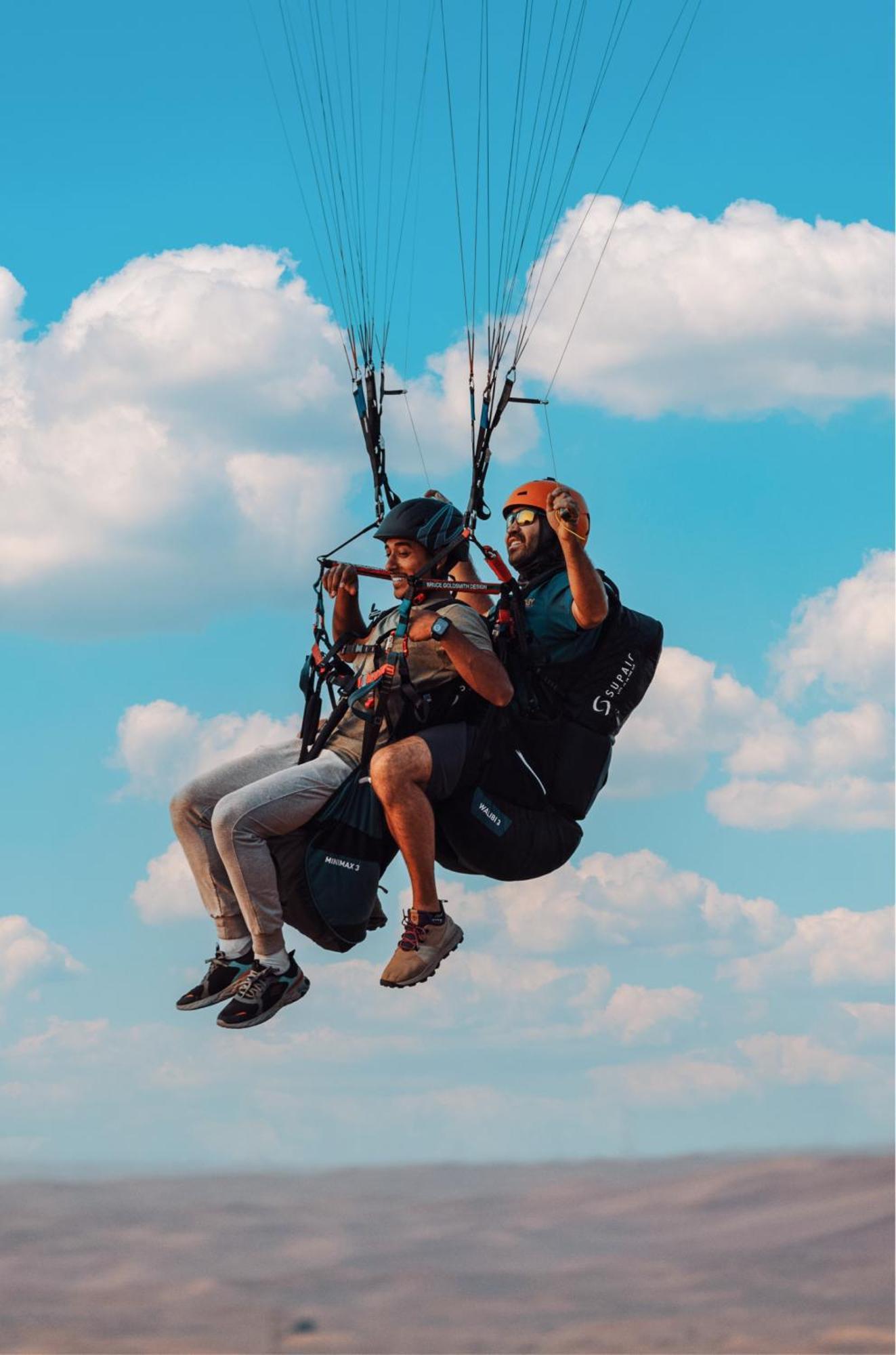 Al Badayer Retreat By Sharjah Collection Hotel Margham Exterior photo Tandem paragliding in the French Alps