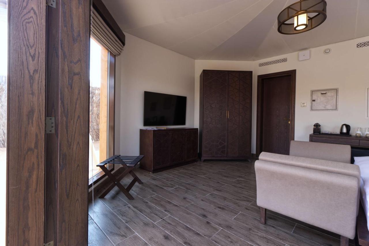 Al Badayer Retreat By Sharjah Collection Hotel Margham Exterior photo A bedroom at the hotel